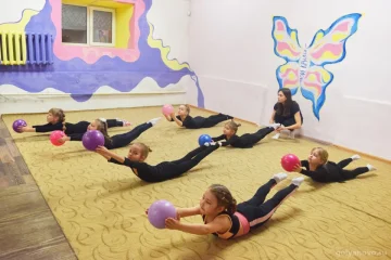 Школа художественной гимнастики для детей GymBalance на Уральской улице фотография 2